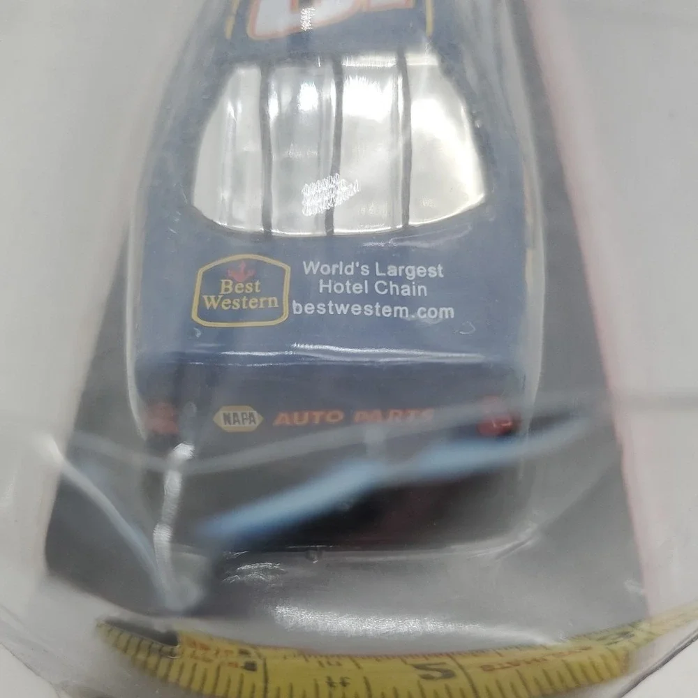 Lionel nascar 2004